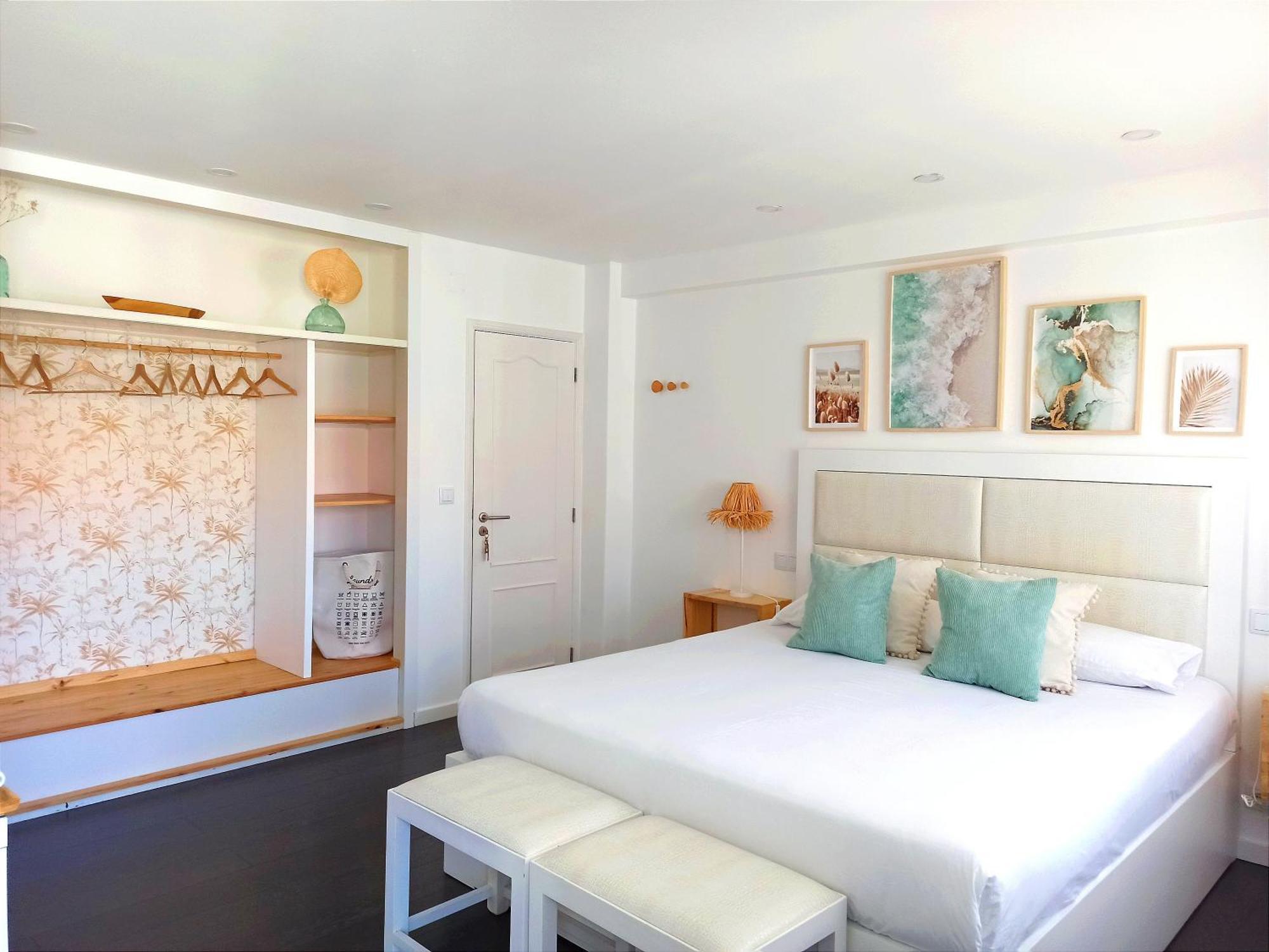 Bed & Breakfast Supertubos House Peniche