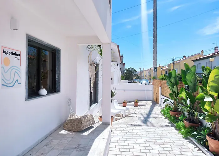 Supertubos House Peniche
