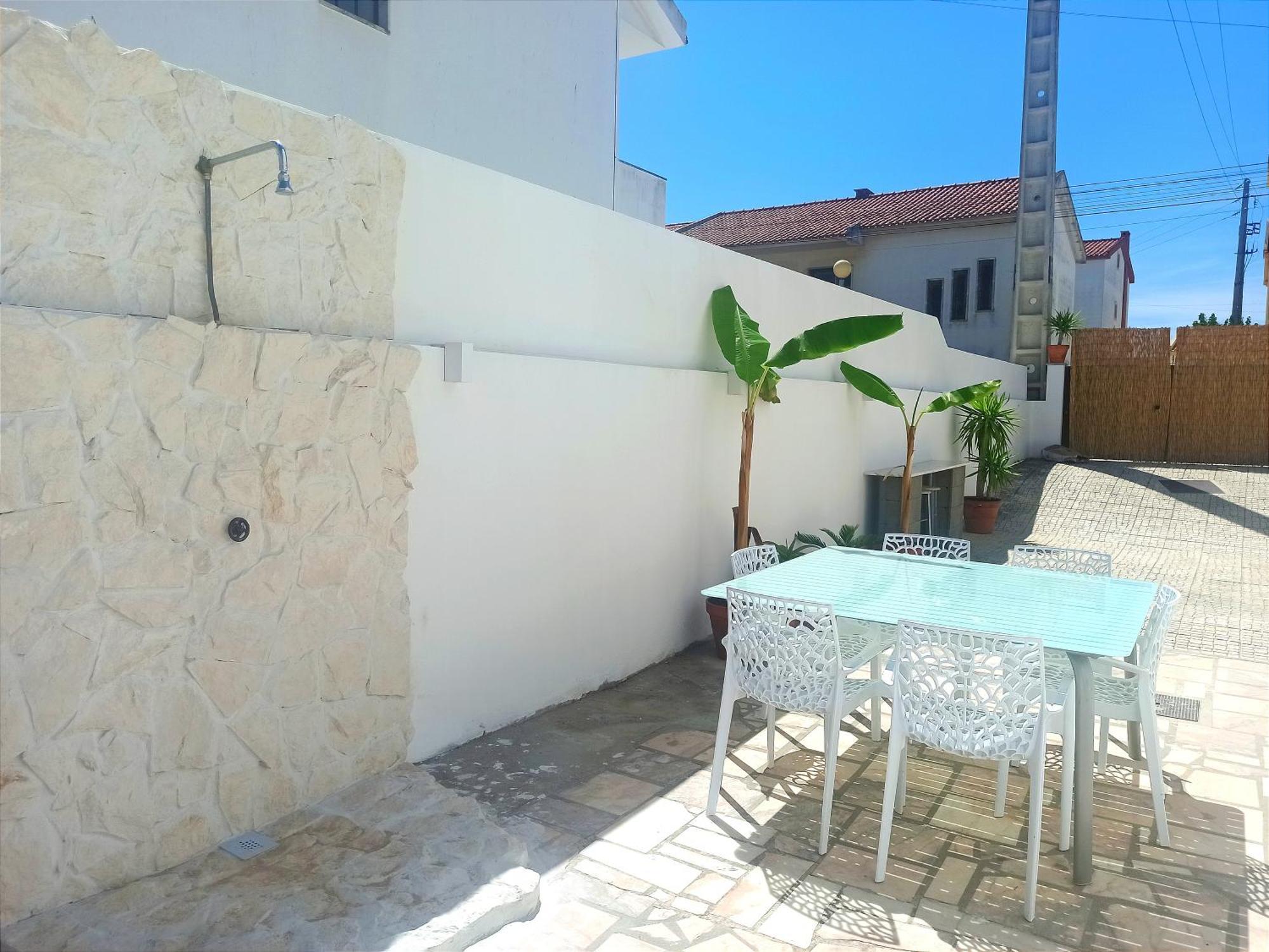 Supertubos House Peniche